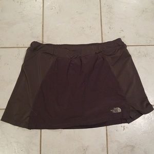 North face Skirt w/ built-in shorts